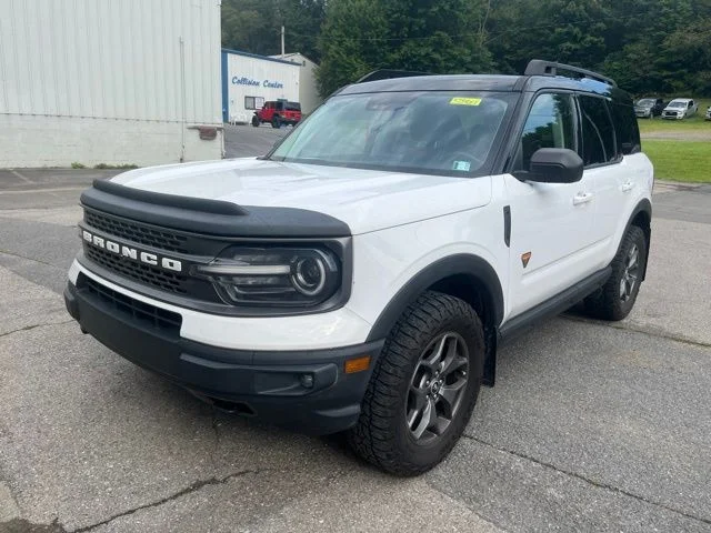 Used 2022 White Ford Badlands image 10