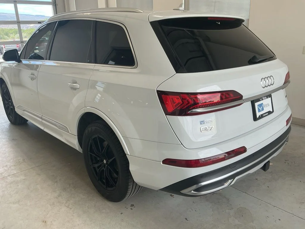 Used 2020 Glacier White Audi 55 Premium image 4