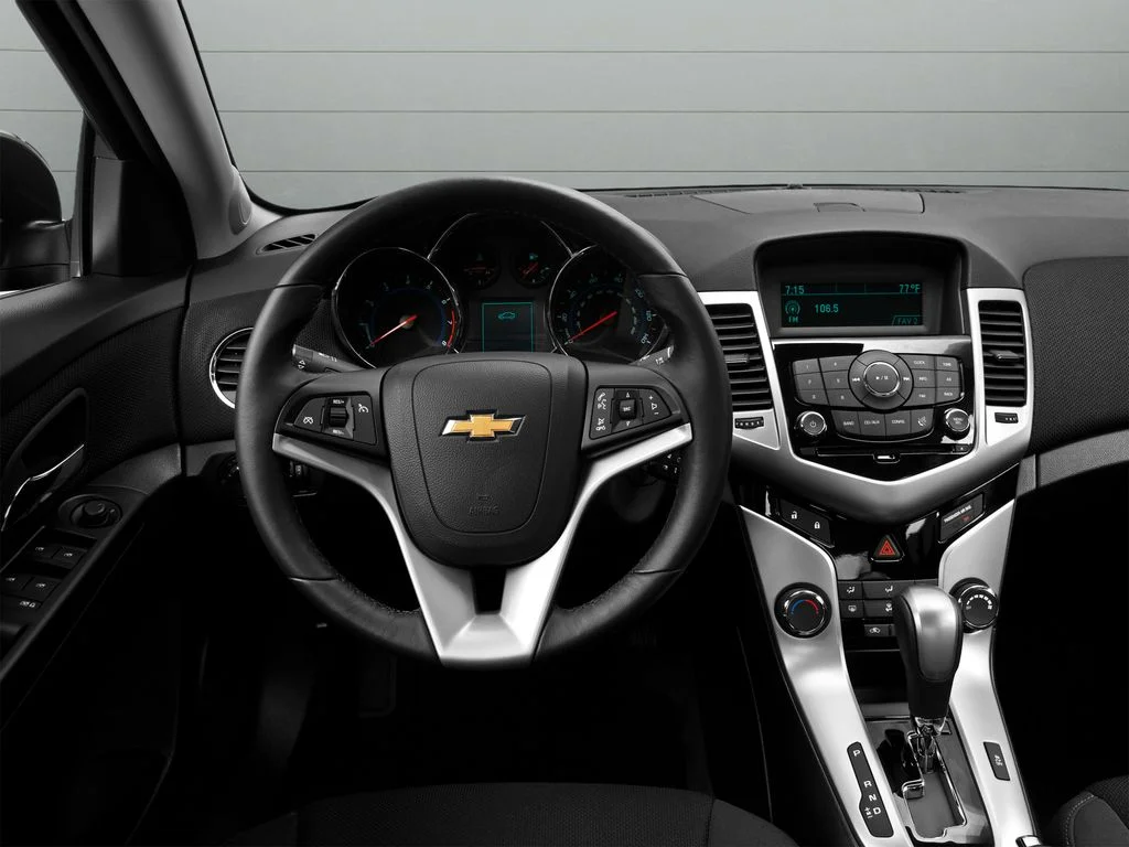Used 2014 Gray Chevrolet 1LT image 41