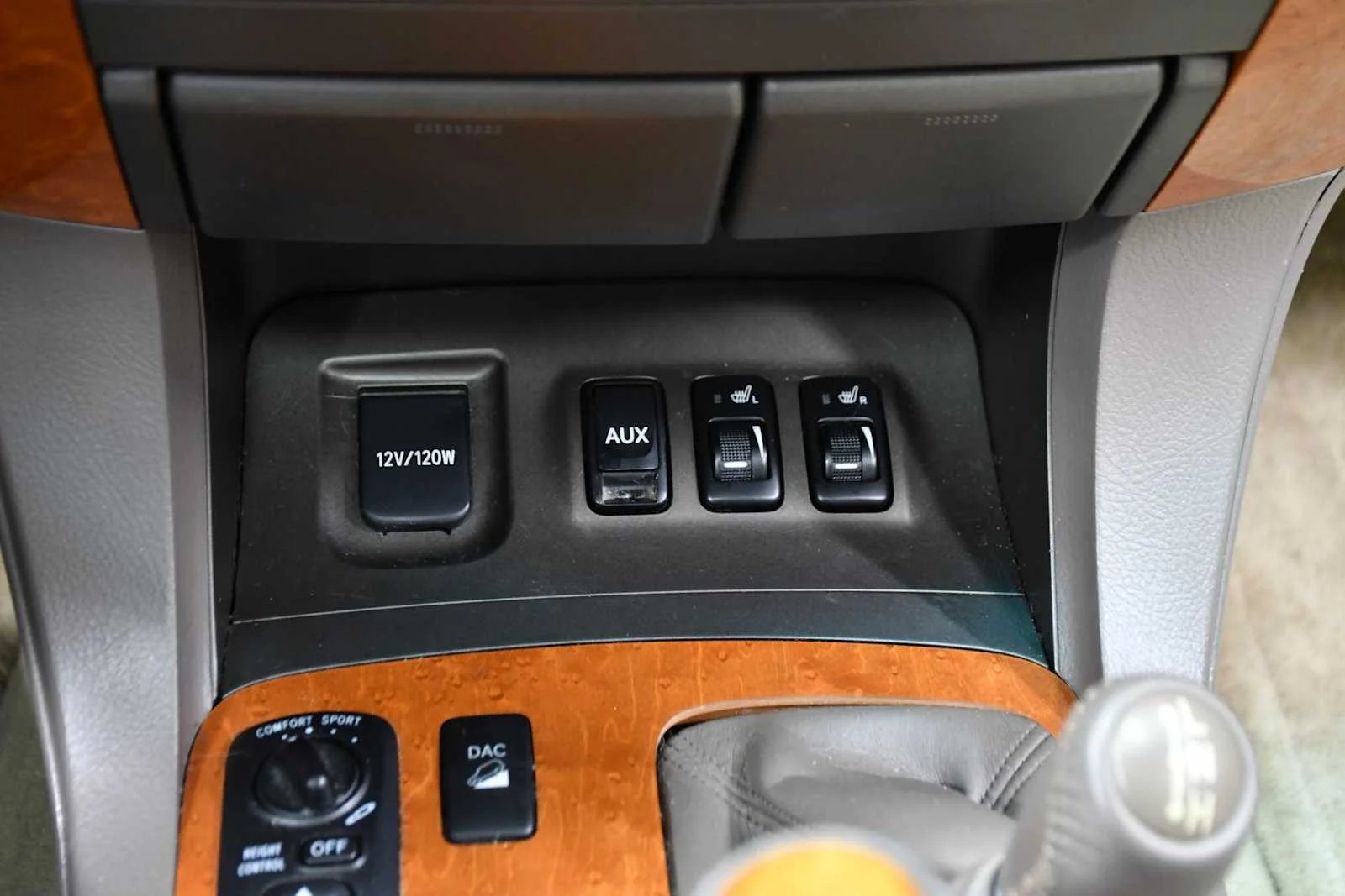 Used 2007 Black Onyx Lexus  image 23