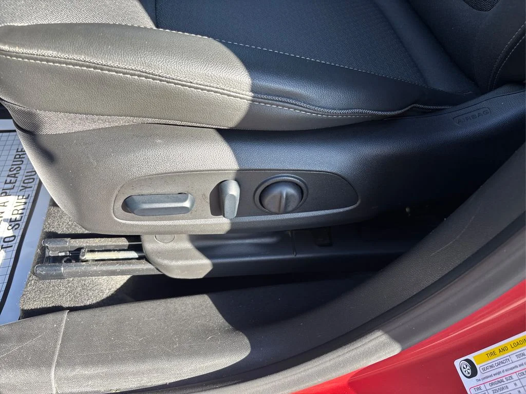 Used 2024 Red Buick Preferred image 36