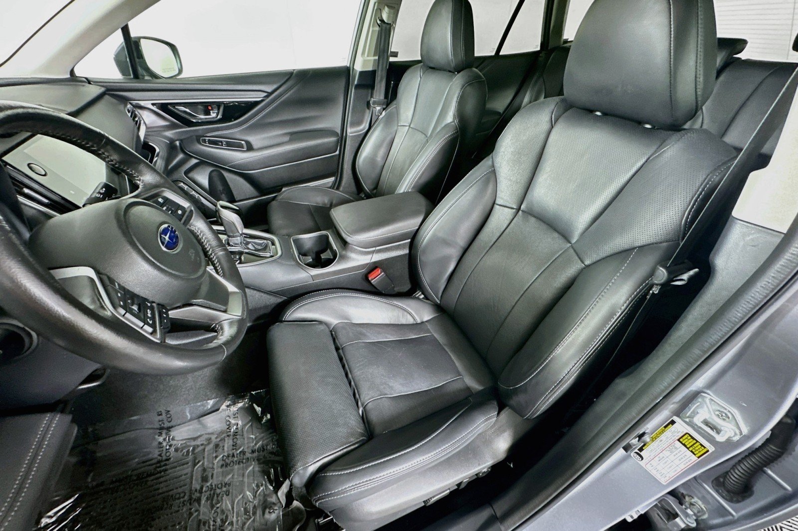 Used 2024 Ice Silver Metallic Subaru Limited image 18