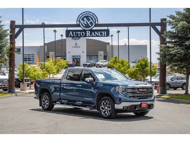 2024 GMC Sierra 1500 SLT