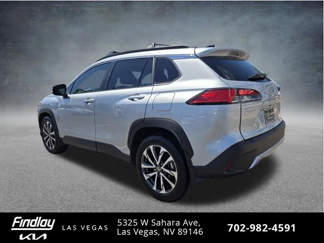 Used 2025 Silver Toyota XLE image 9