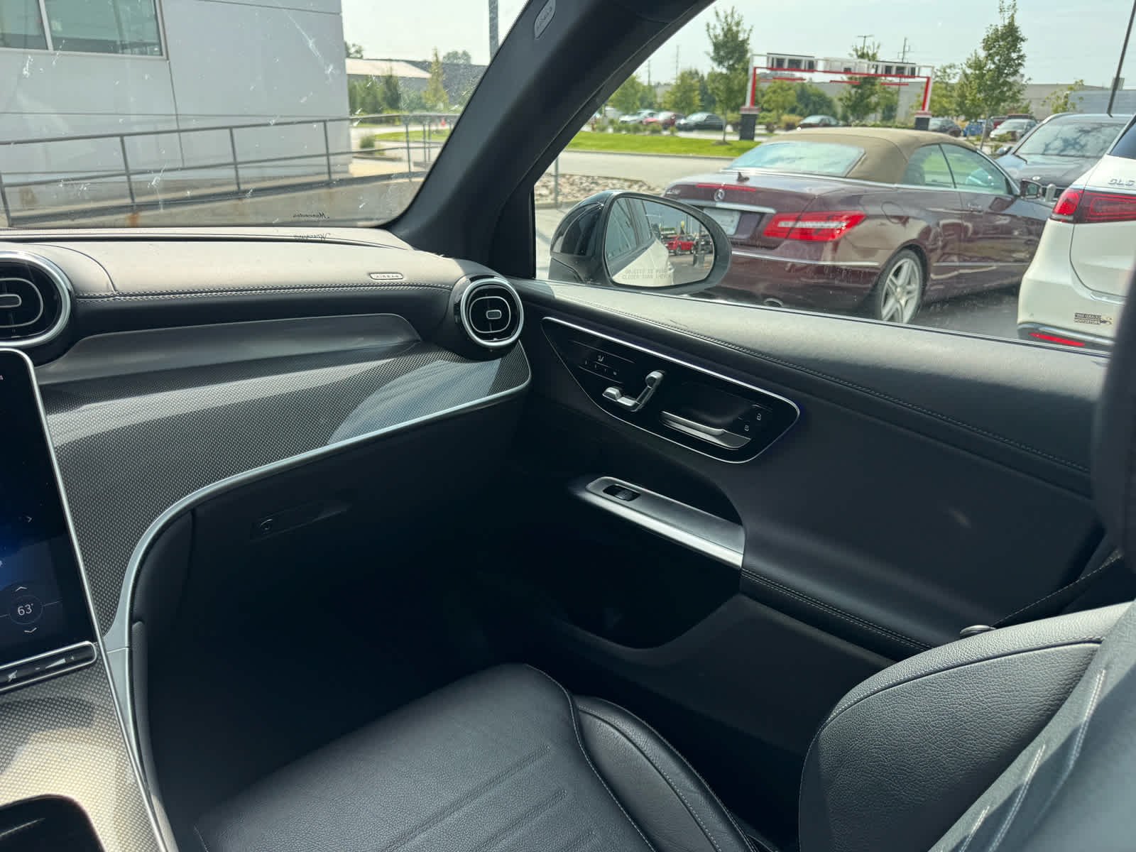 2025 Mercedes-Benz GLC AMG GLC43 - Photo 32