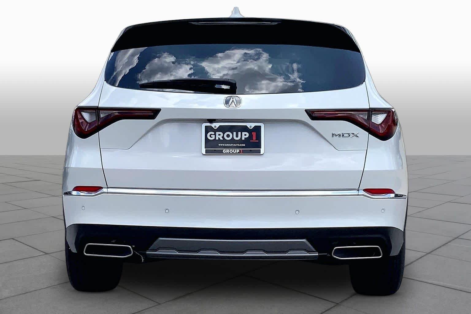 Used 2026 Platinum White Pearl Acura w/Technology Package image 5