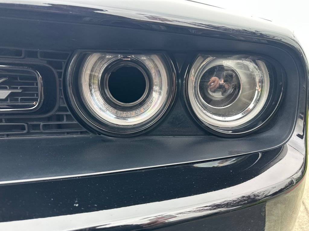 Used 2021 Pitch Black Clearcoat Dodge R/T image 9