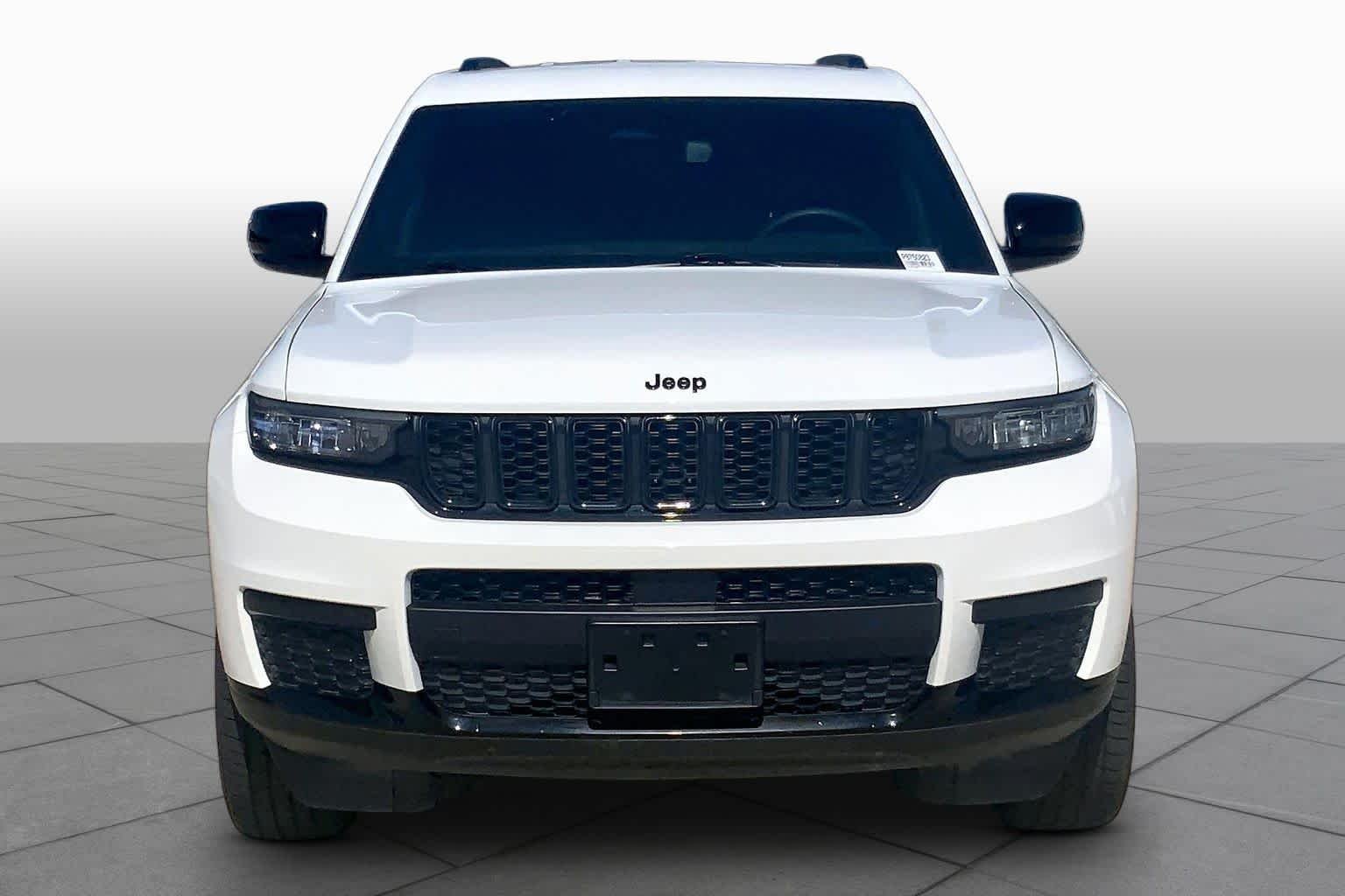 Used 2023 Bright White Clearcoat Jeep Altitude image 4