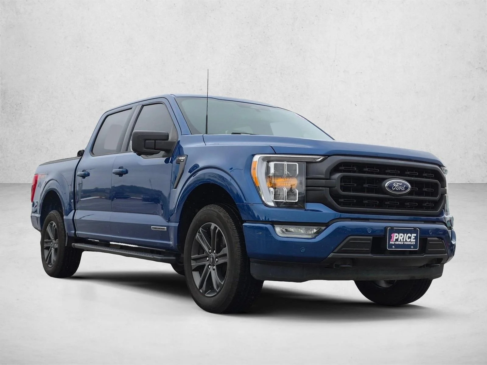 Used 2022 Atlas Blue Metallic Ford XLT image 3