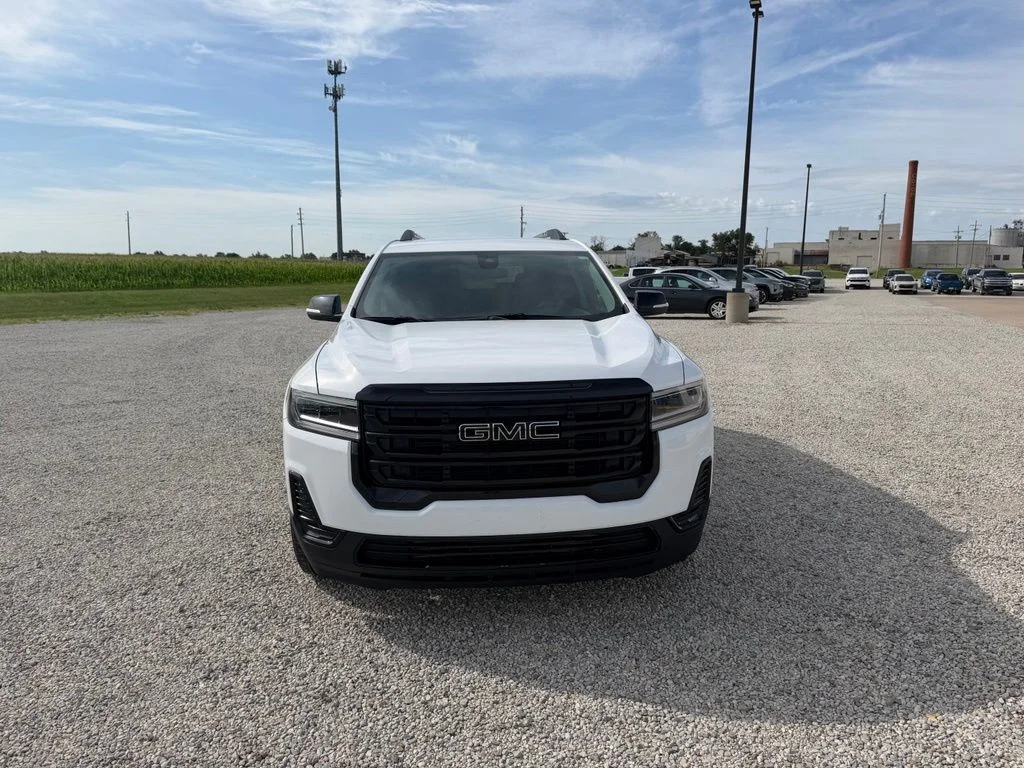 Used 2023 White GMC SLE image 8