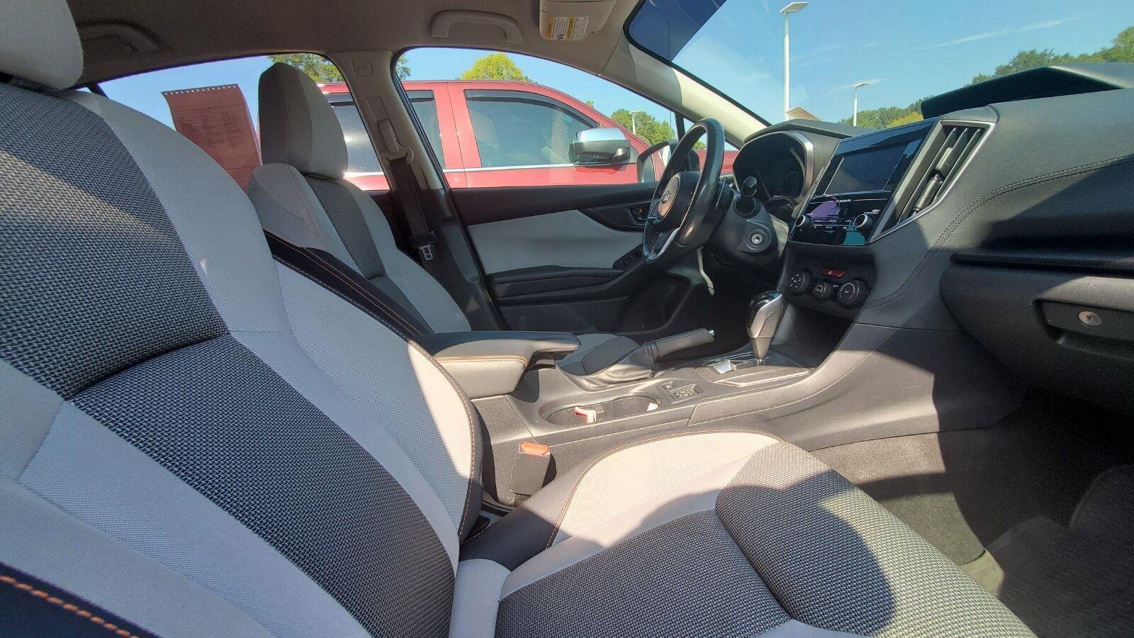 Used 2018 Dark Gray Metallic Subaru Premium image 4