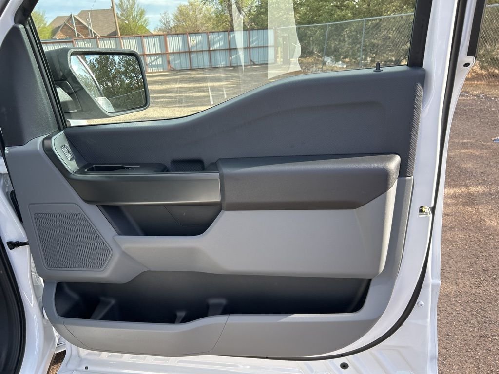 New 2026 Oxford White Ford XL image 43