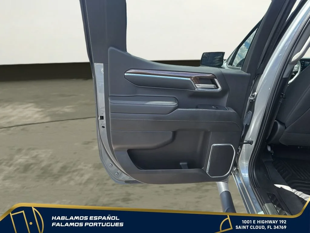 Used 2024 Sterling Gray Metallic Chevrolet RST image 27