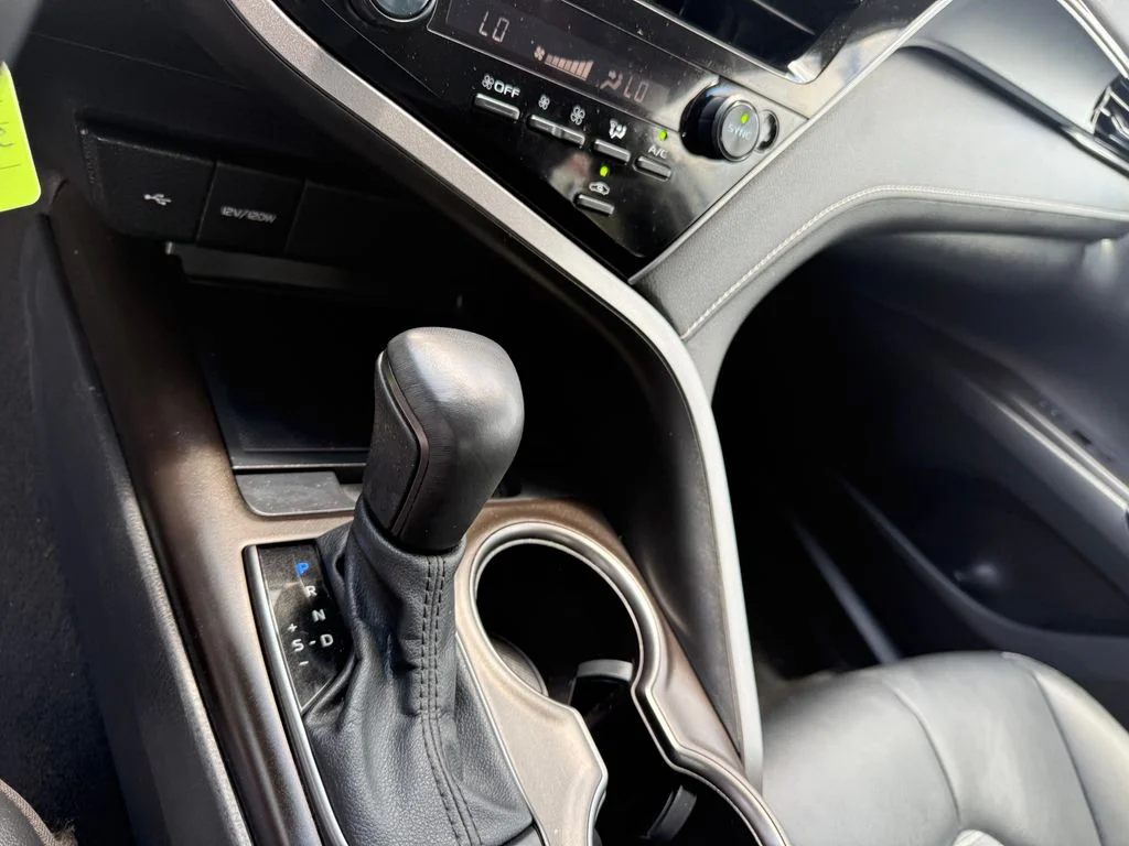 Used 2024 White Toyota SE image 19