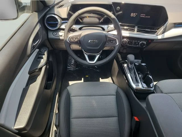 New 2026 Summit White Chevrolet LT image 17