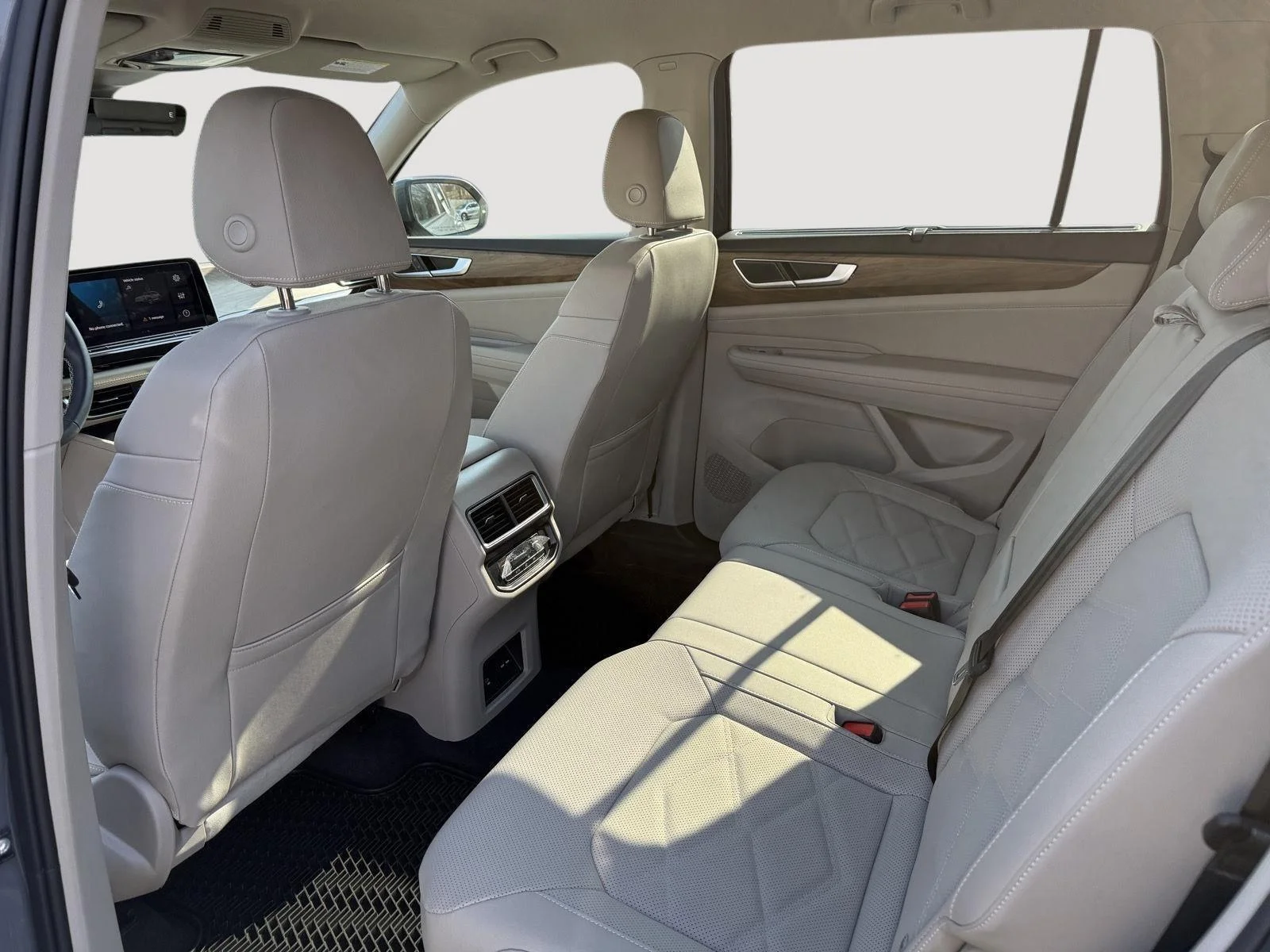2026 Volkswagen Atlas SE w/Tech - Photo 10
