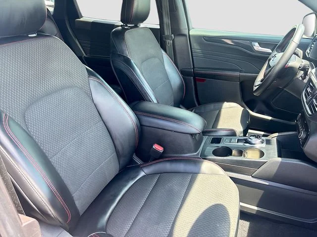 2023 Ford Escape ST-Line - Photo 27