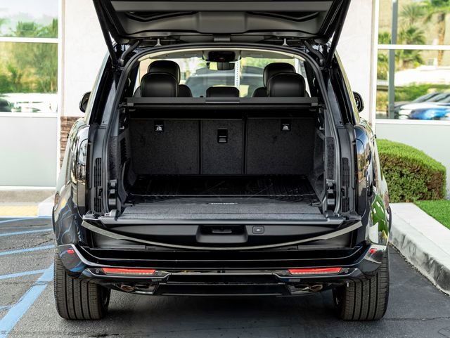 New 2026 Santorini Black Land Rover SE image 23