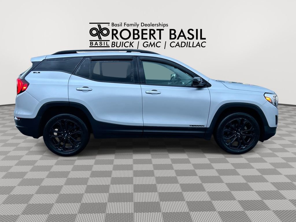 Used 2021 QUICKSILVER METALLIC GMC SLE image 9