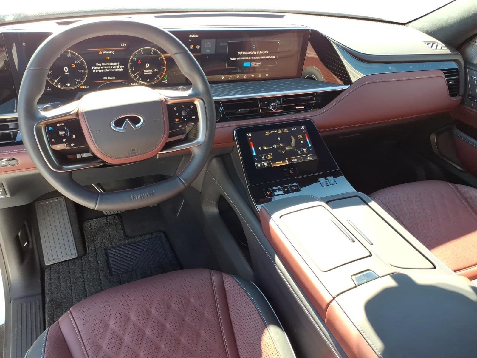 Used 2026 Radiant White/Black Obsidian INFINITI AUTOGRAPH image 20