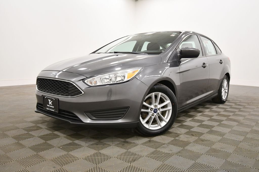 Used 2018 Ford Focus SE with VIN 1FADP3F20JL312705 for sale in Rochester, Minnesota
