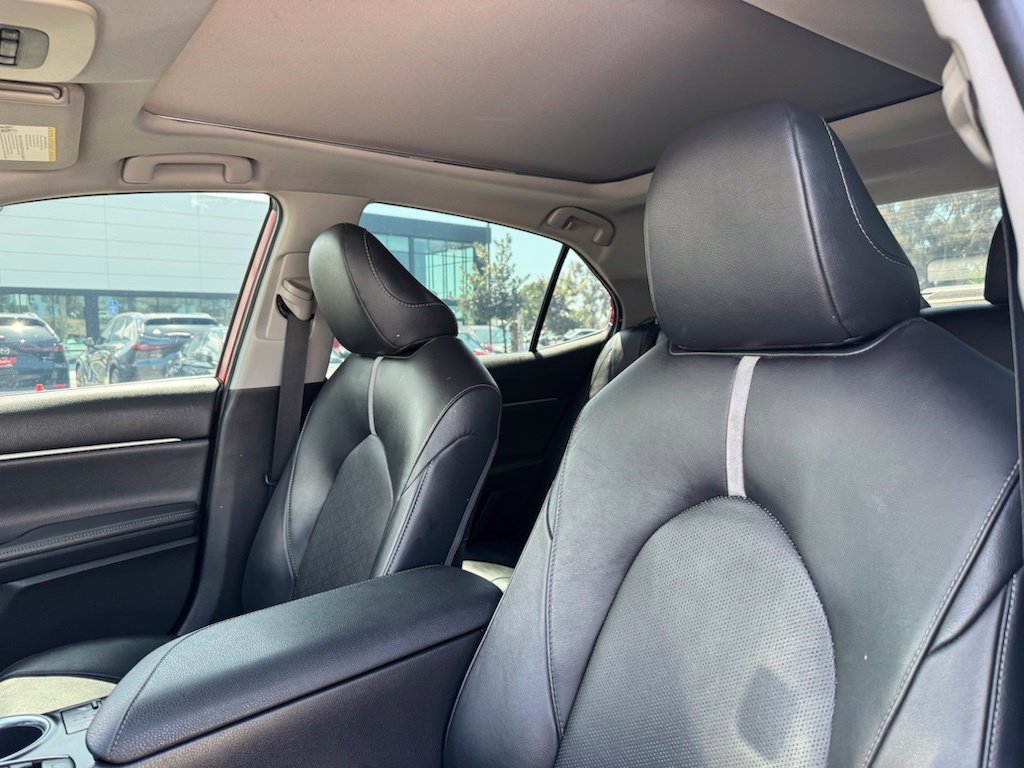 Used 2019 Red Toyota XSE V6 image 17