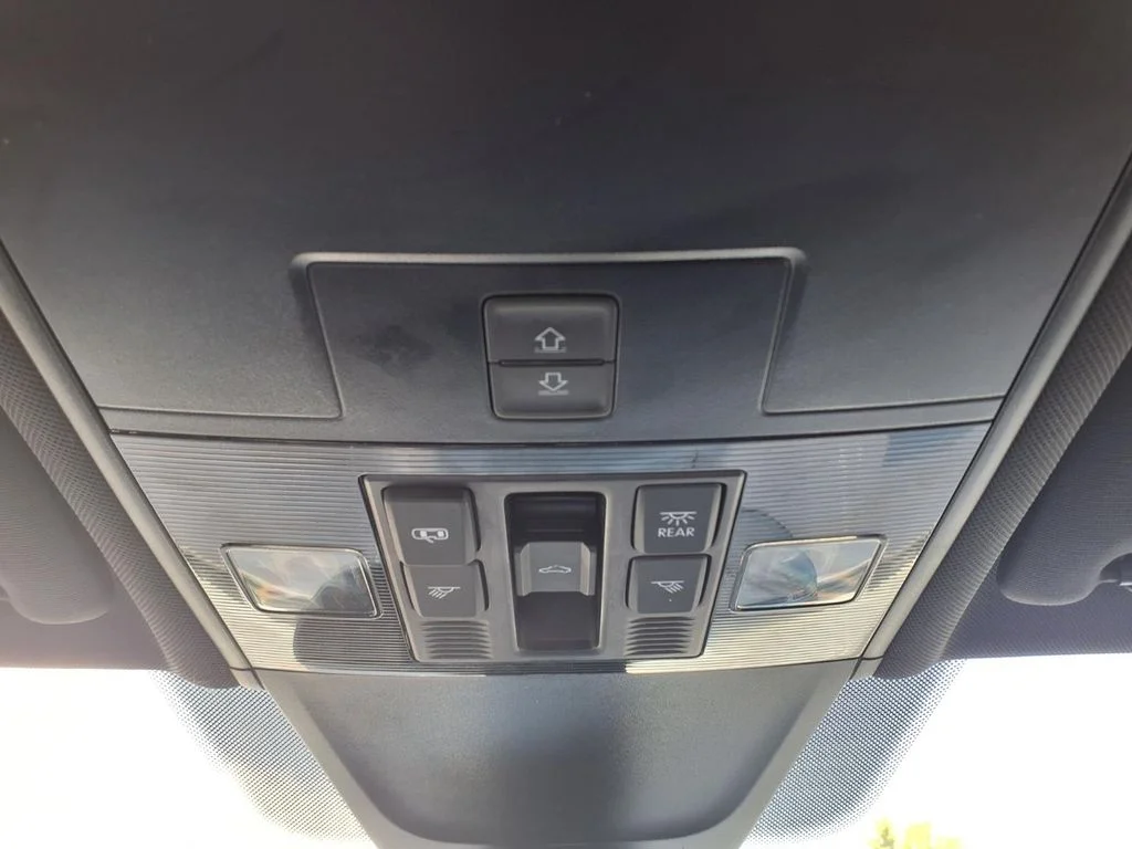 New 2026 Sandstone with Deep Black Roof Volkswagen SE R-Line Black image 17