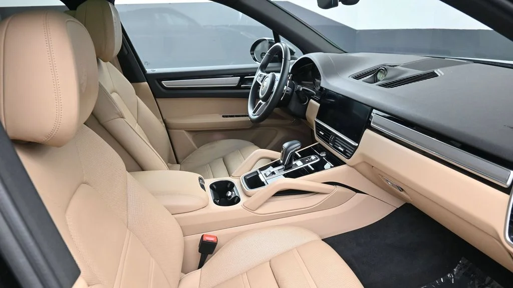 Used 2023  Porsche Platinum Edition image 2