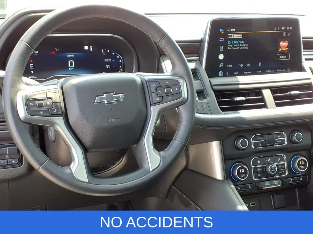 Used 2022 Gray Chevrolet Z71 image 7