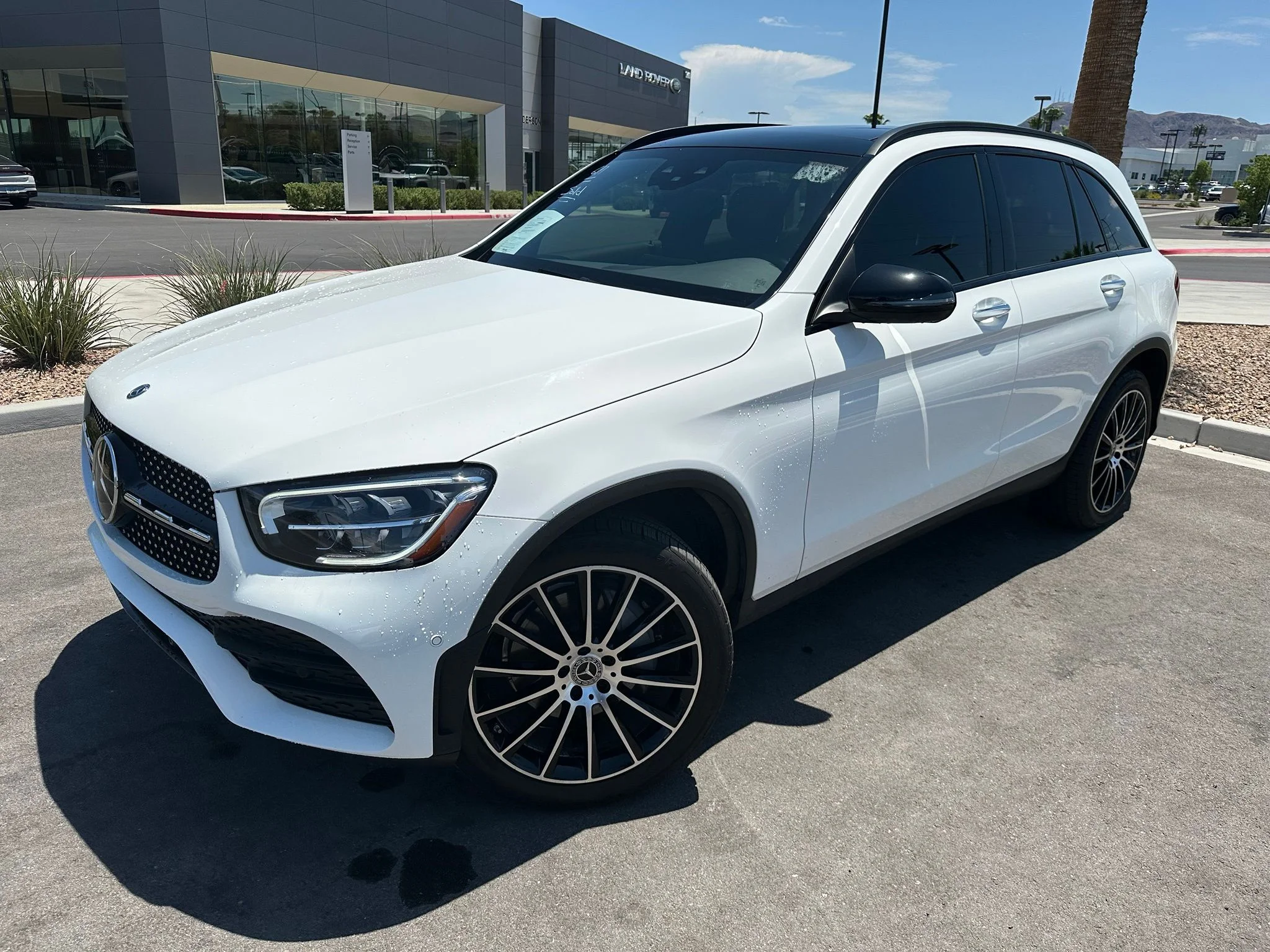 Used 2021 Polar White Mercedes-Benz GLC 300 image 1