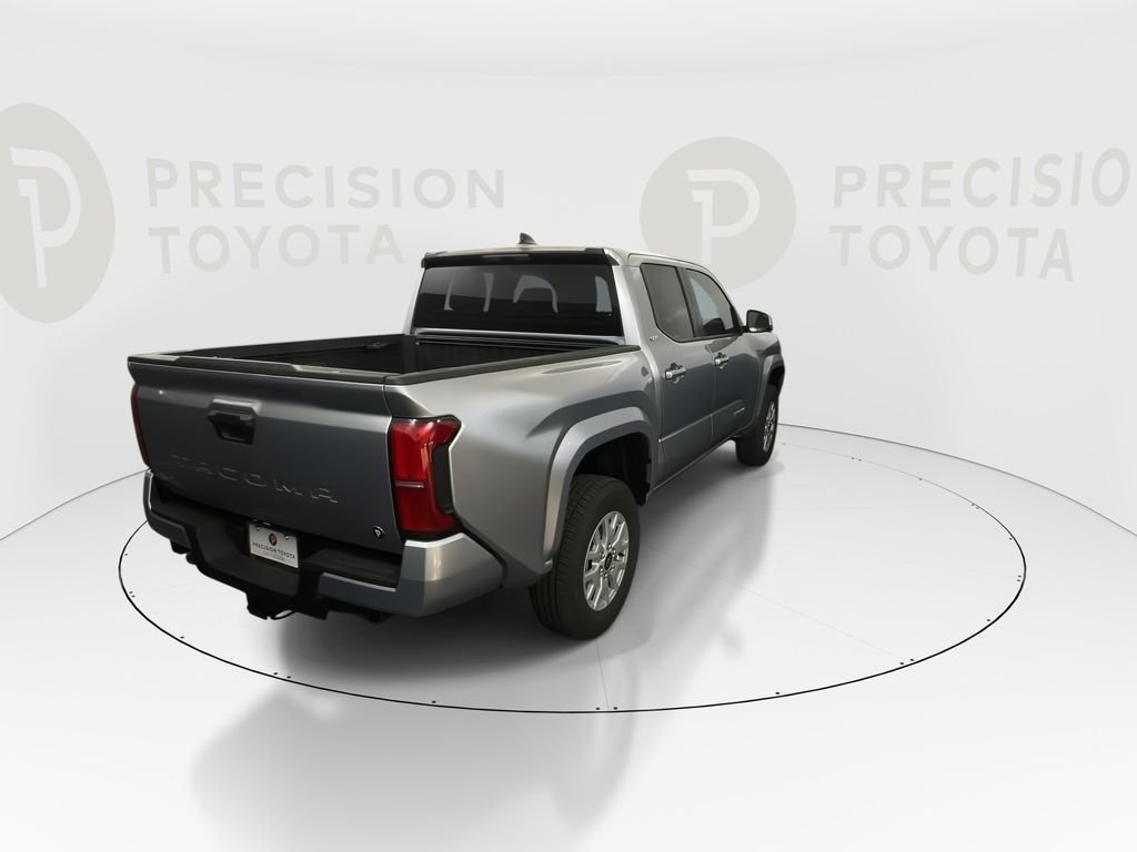 2026 Toyota Tacoma SR5 - Photo 18