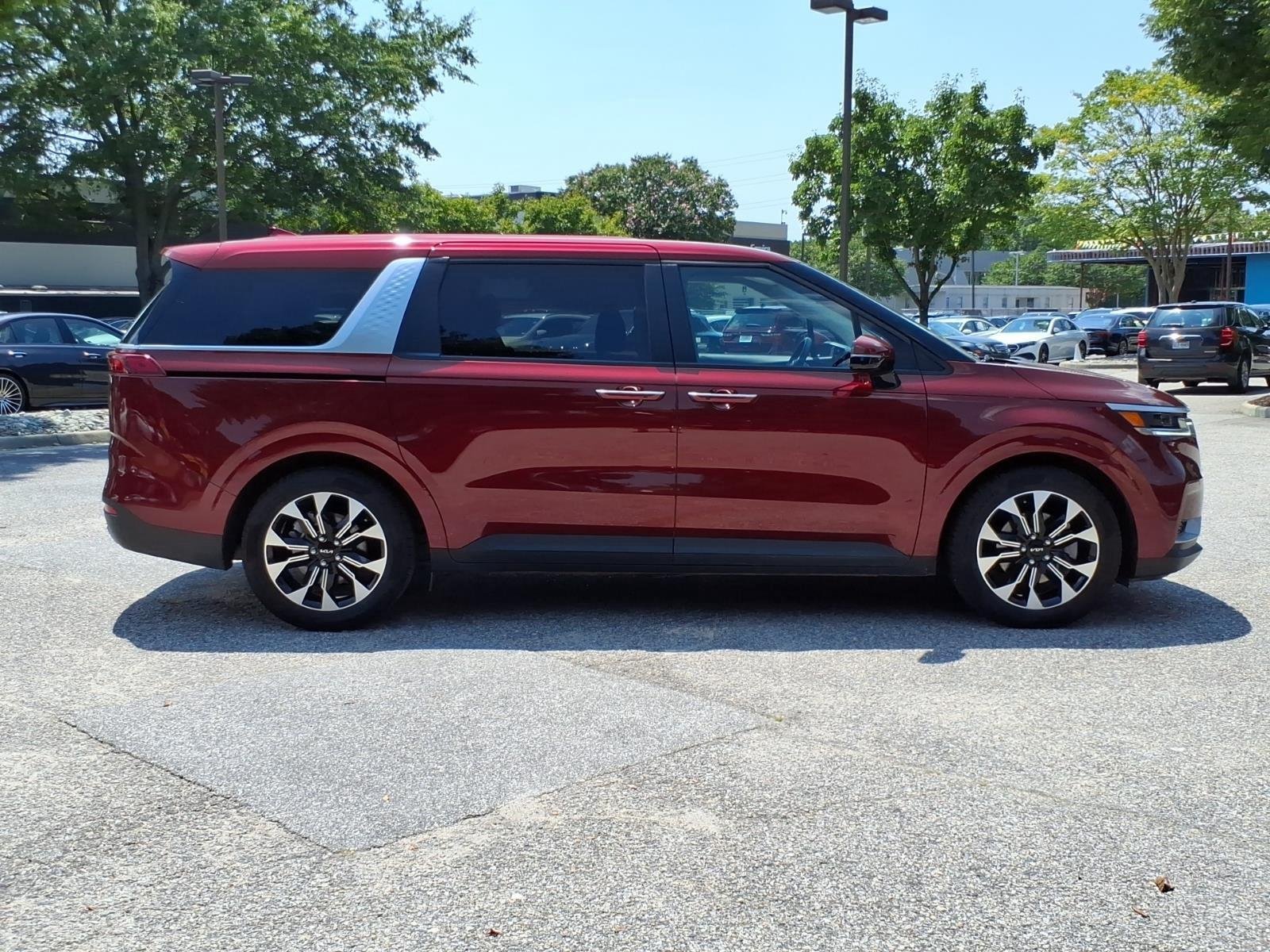 Used 2024 Flare Red Kia EX image 7