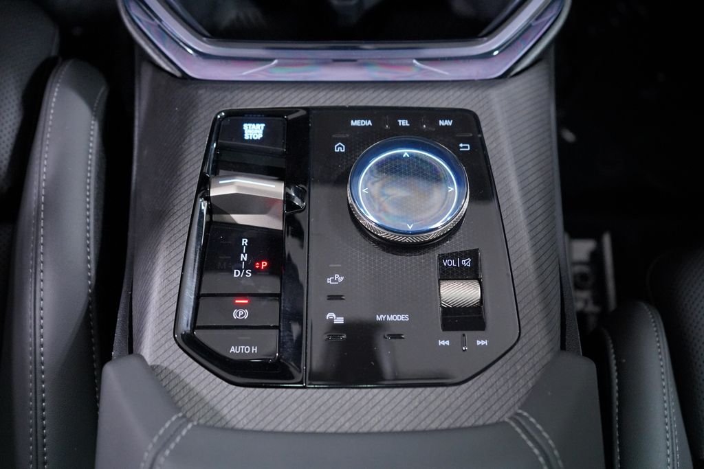 Used 2025 Dark Graphite BMW 30 xDrive image 13