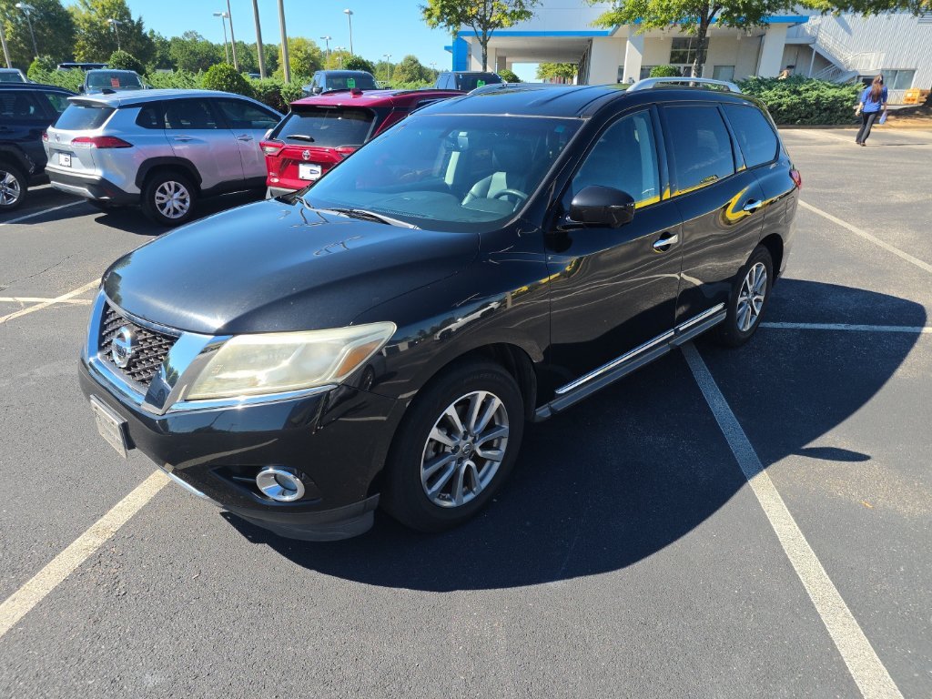 Used 2015 Black Nissan SL image 2
