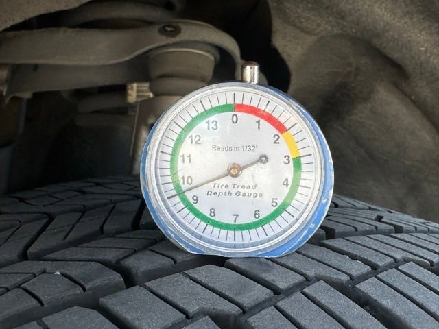 Used 2018 Black Jeep Limited 4x4 image 13