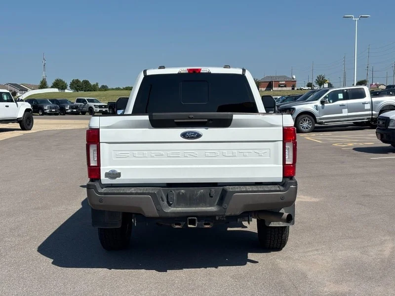 Used 2022  Ford King Ranch image 4