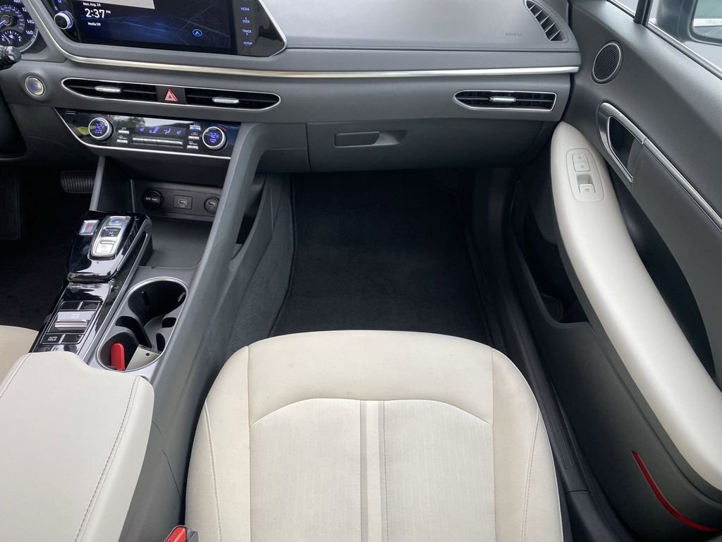 Used 2023 Onyx Black Hyundai SEL image 16
