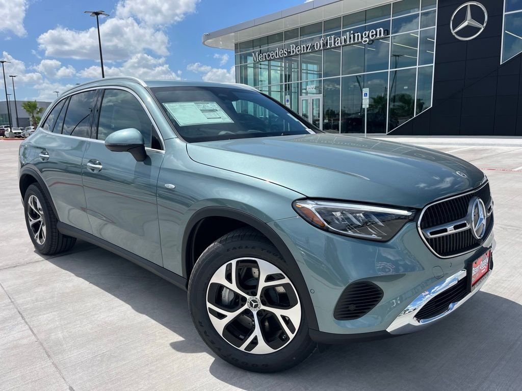 2025 Mercedes-Benz GLC