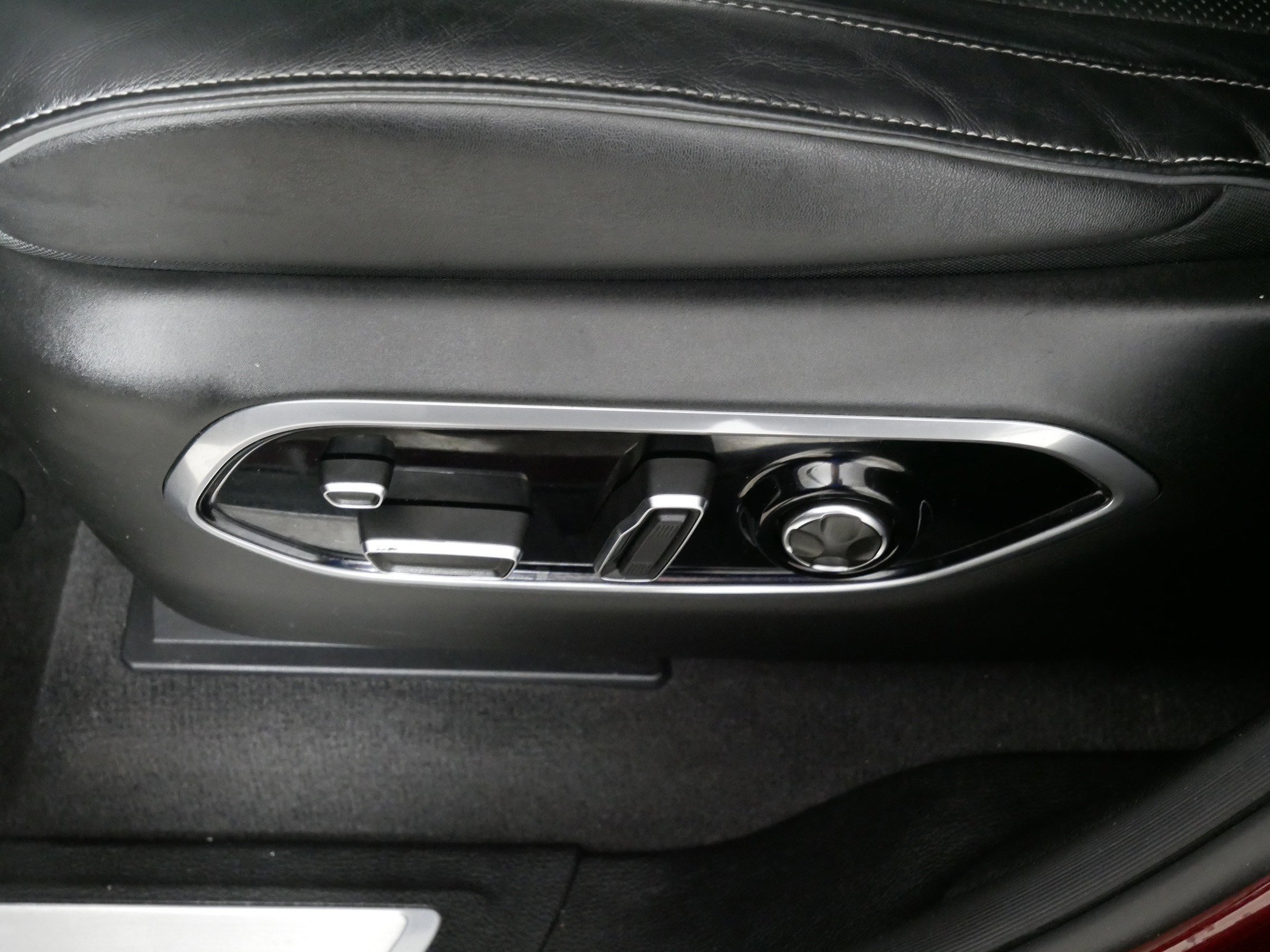 2022 Jeep Grand Cherokee Overland - Photo 20