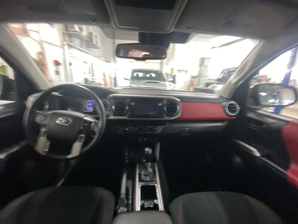 Used 2018 Black Toyota SR5 image 14