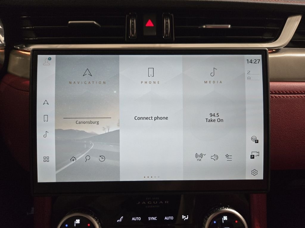 2026 Jaguar F-Pace R-Dynamic S - Photo 17