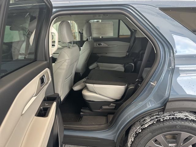 New 2026 Vapor Blue Metallic Ford Active image 44