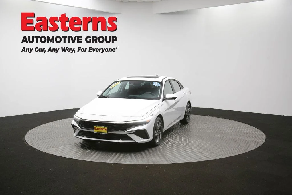 Used 2024 White Hyundai Limited image 54