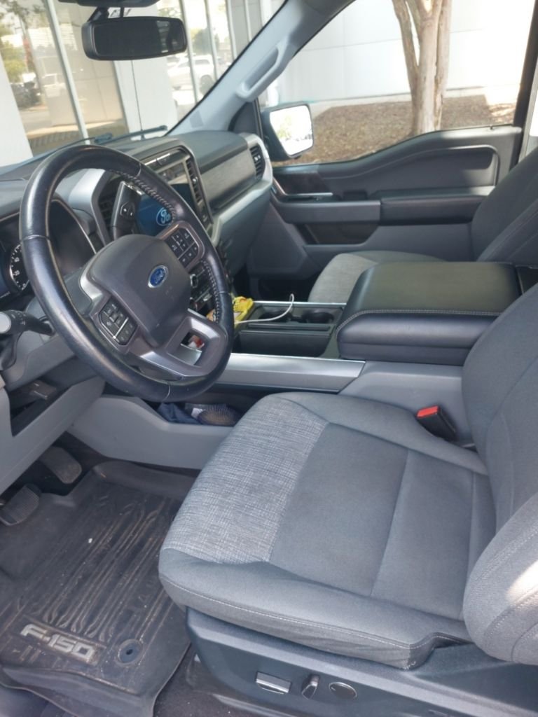 Used 2021 Black Ford XLT image 15