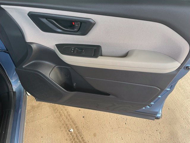 Used 2025 Blue Subaru Base image 27