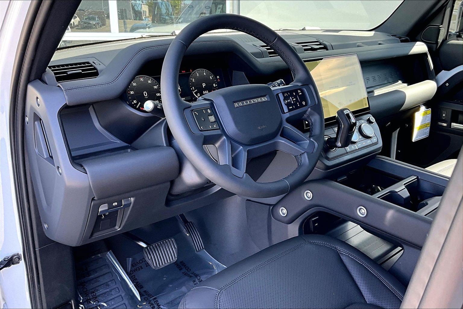 New 2026 Fuji White Land Rover X-Dynamic SE image 6