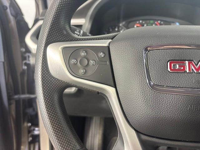 Used 2023 Light Stone Metallic GMC SLE image 13