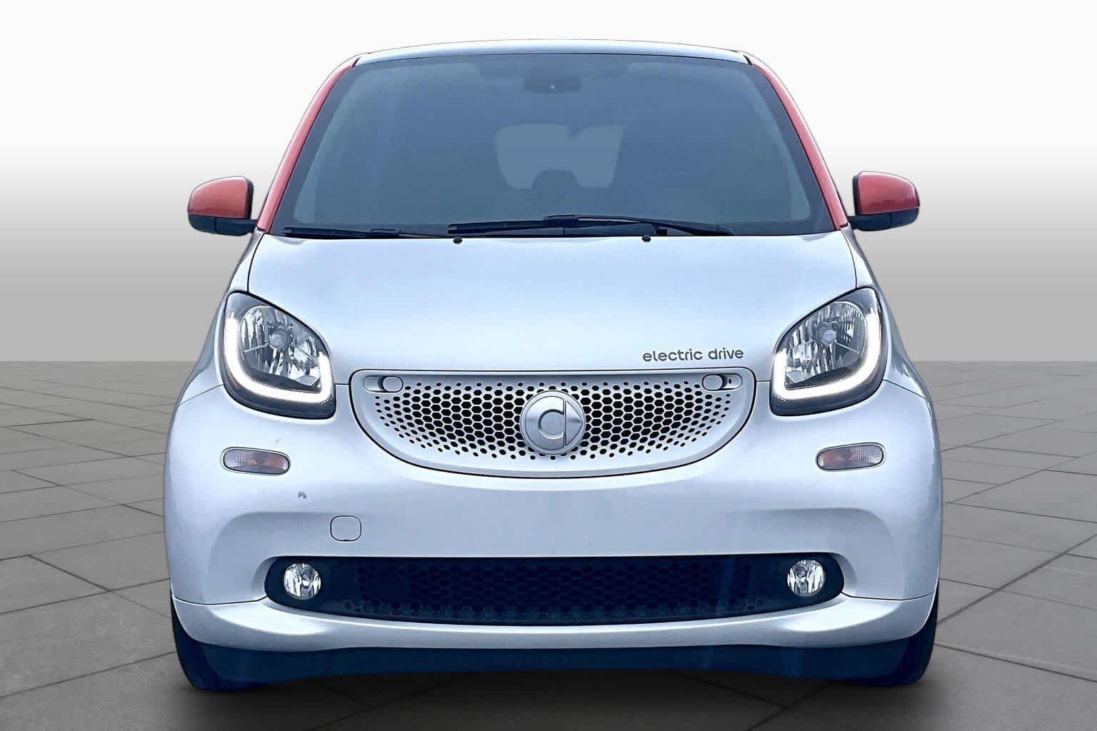 Used 2017 Cool Silver Metallic smart prime image 3