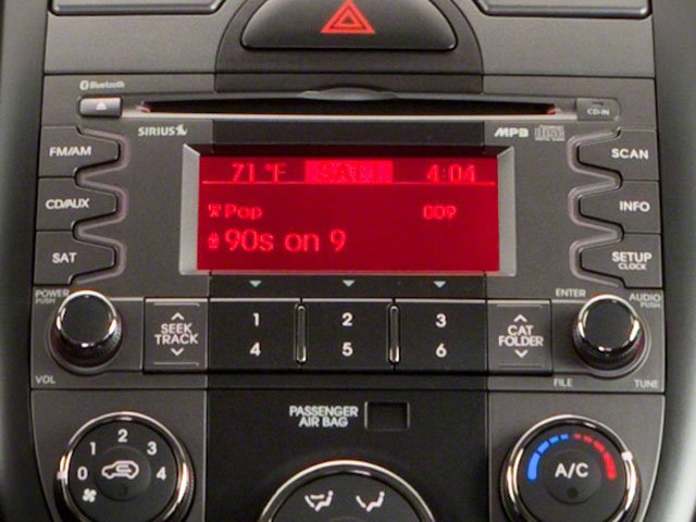 Used 2010 Alien Kia ! image 13