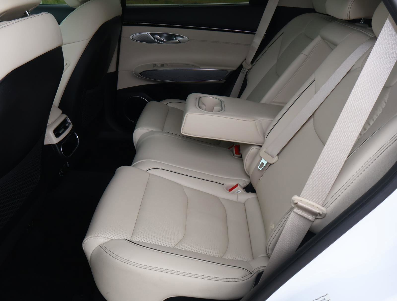 2022 GENESIS GV70 Standard - Photo 19